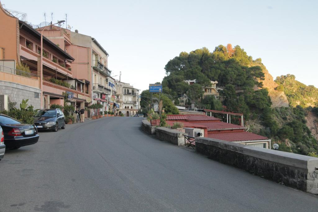Taormina Isola Bella Apartment - Taormina Holidays Экстерьер фото
